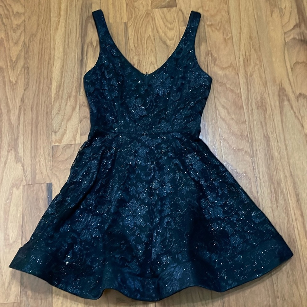 B. Darling Size 9/10 Black Sparkle Mini Dress Fit & Flare Stiffener in Hem Prom